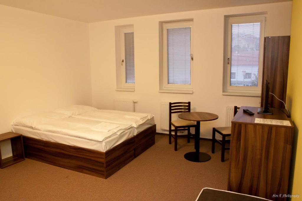 Linden Restaurant And Pension Brno Rom bilde