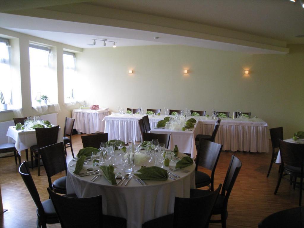 Linden Restaurant And Pension Brno Eksteriør bilde
