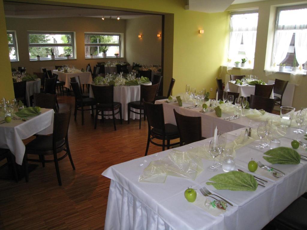 Linden Restaurant And Pension Brno Eksteriør bilde
